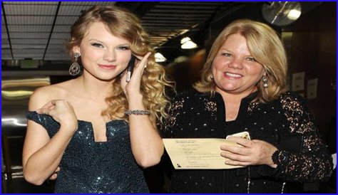 Taylor's Family Reunion: Parents Reconcile After Separation | Latest Update