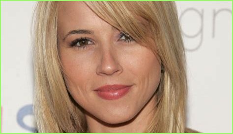 The Blonde Bombshell: Linda Cardellini's Transformation